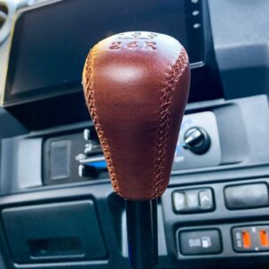 GEAR KNOB