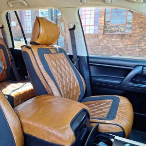 UNIVERSAL ARMREST
